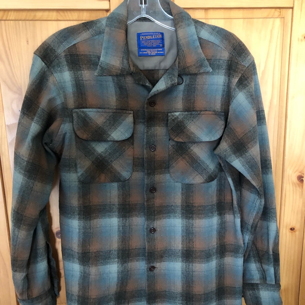 Pendleton wool size small button up shirt